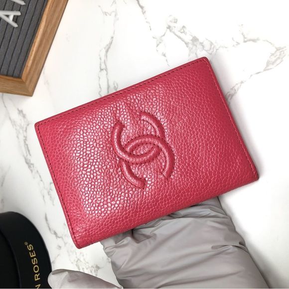 SOLD Chanel CC Pink Caviar Leather Card holder Case Wallet - Picture 3 of 13